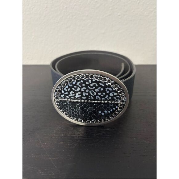 Chico’s Embossed Buckle Leather Belt - Picture 2 of 6